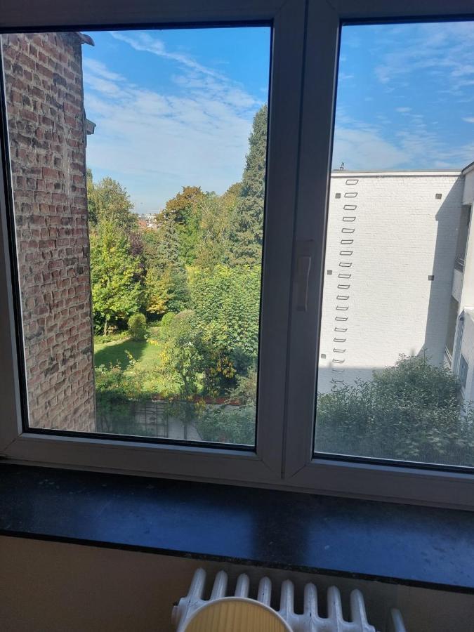 Rustic Rest Hotel Brussel Bagian luar foto